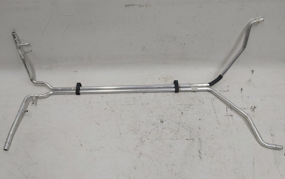 2Патрубки охлаждения основной батареи в комплекте Tesla model S 1028616-00-D Киев - изображение 2