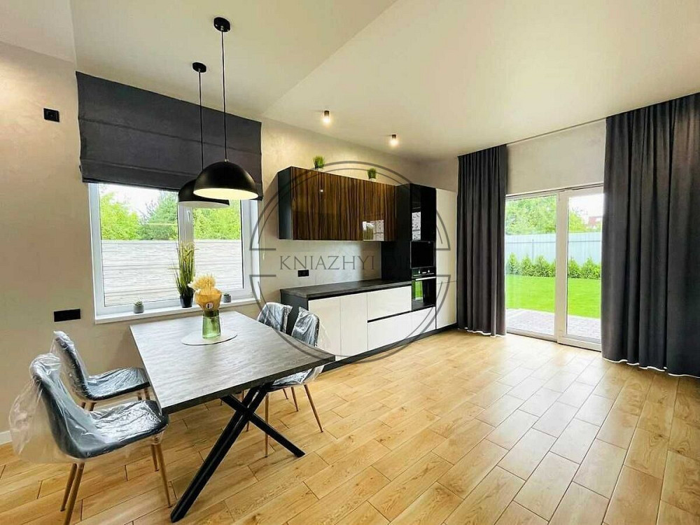 Продаж будинку з ремонтом, Гореничі. № 2211743 Киев - изображение 1