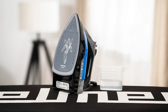 Утюг Zelmer ZIR3220 3000 Вт синий Киев - изображение 7