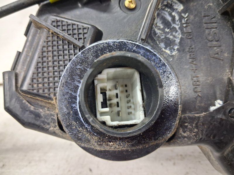 Замок двери передний левый Toyota Avensis T25 2.2 DIESEL 2ADFTV 2002 (б/у) Киев - изображение 4