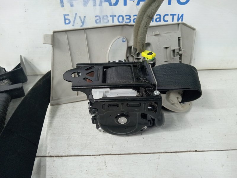 Ремень безопасности передний правый Infiniti Q50 V37 2.2 DIESEL OM651 2013 (б/у) Киев - изображение 1
