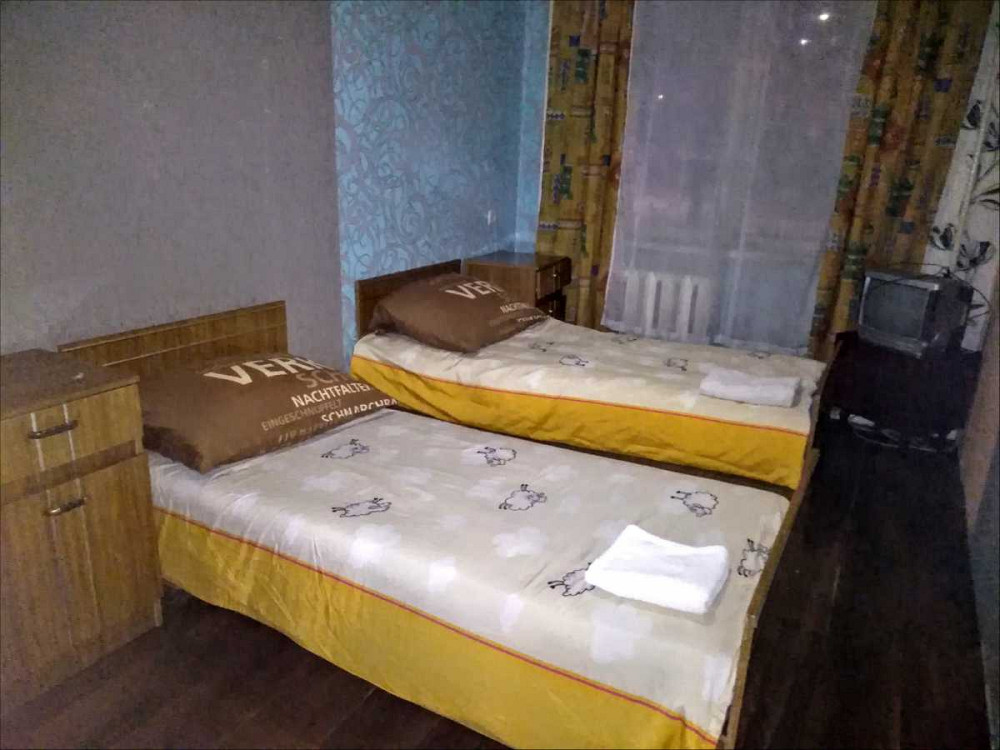 посуточная аренда 2-к квартира Криворожский, Кривой Рог, 700 грн./сутки Кривой Рог - изображение 1