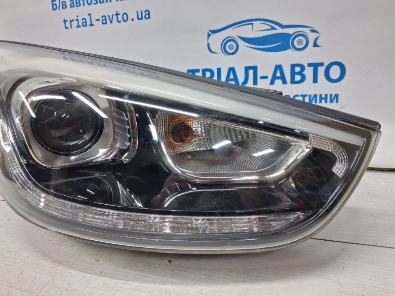 Фара правая Ксенон Hyundai IX35 LM 1.7 DIESEL D4FD 2009 (б/у) Киев - изображение 3