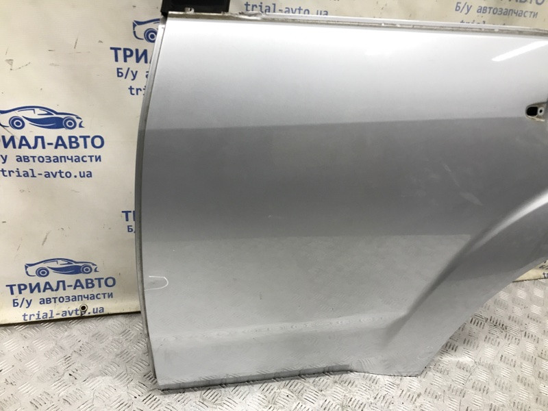 Дверь задняя левая Рестайлинг Mitsubishi Outlander XL 2.2 DIESEL 4N14 2007 (б/у) Київ - зображення 3