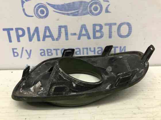 Решетка противотуманки правая Mitsubishi L200 KB 2.5 ДИЗЕЛЬ 4D56U 2006 (б/у) Київ