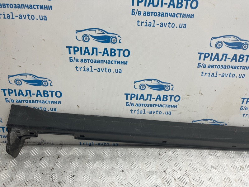 Накладка порога внешняя правая Kia Sorento UM 2.4 БЕНЗИН G4KJ 2014 (б/у) Киев - изображение 2