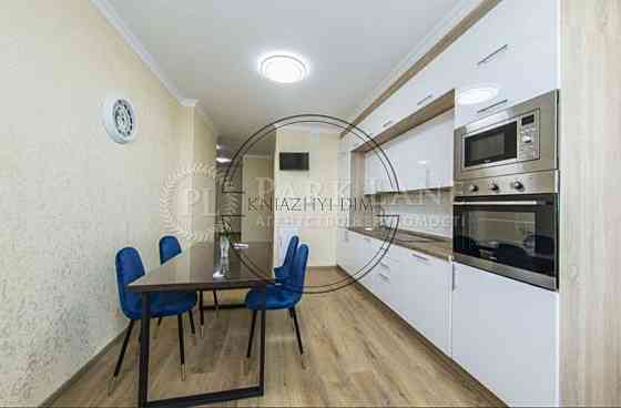 Шикарная двухкомнатная квартира с видом на озеро в ЖК Лебединый.Код: 21132371 Київ