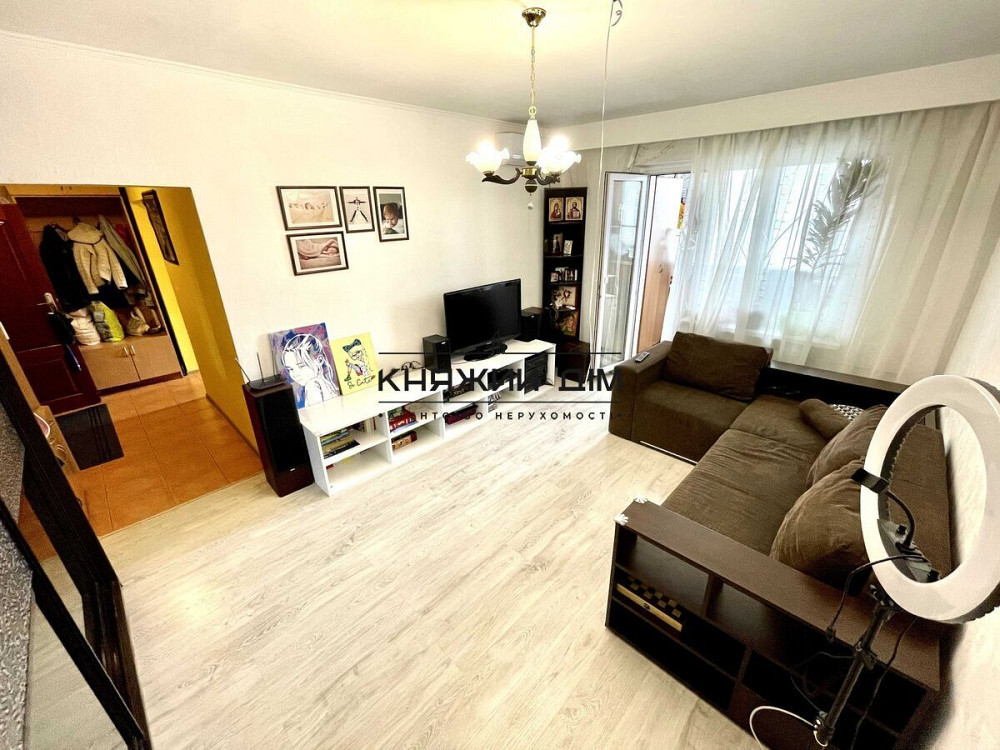 2-кімнатна квартира з ремонтом та меблями біля озера Сонячне | Позняки Київ - зображення 2