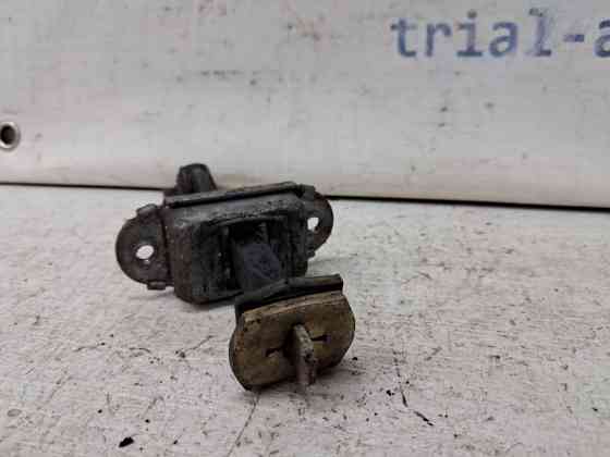 Ограничитель двери передний левый Nissan Navara 2004-2015 804304X00A (Арт. 64505) Киев