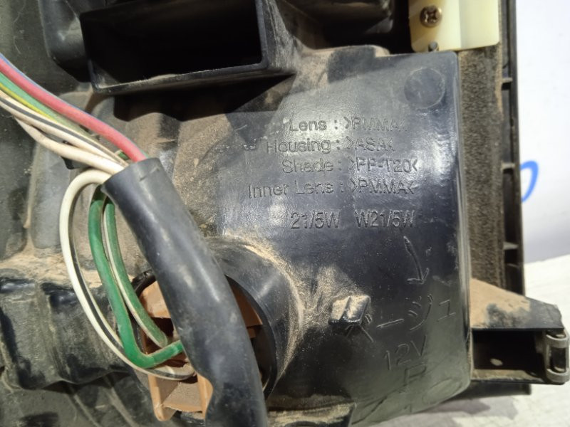 Фонарь задний внешний правый Toyota Land Cruiser J100 4.7 1998 задн. прав. (б/у) Київ - зображення 3