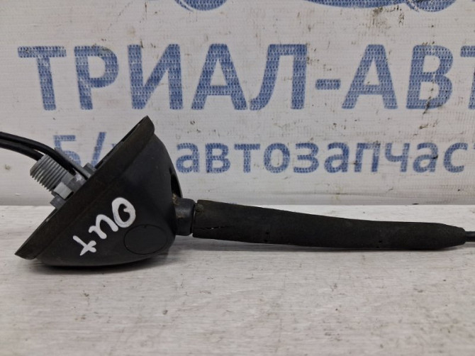 Антенна Mitsubishi Outlander CU 2.4 БЕНЗИН 4G69 2003 (б/у) Київ - зображення 3