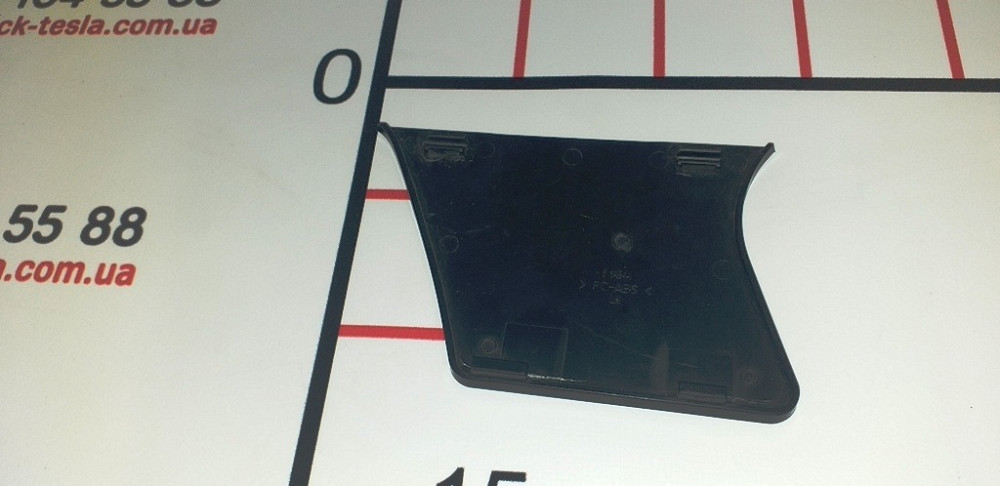 Накладка стойки B наружная левая нижний пластик Tesla model S, model S REST 1004534-00-B Киев - изображение 1