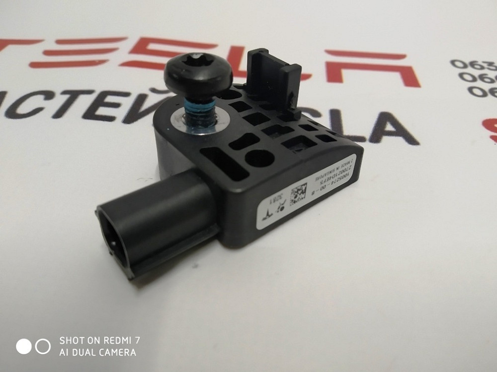Датчик удара Airbag передний боковой Tesla model S, model S REST 1005274-00-B Киев - изображение 1