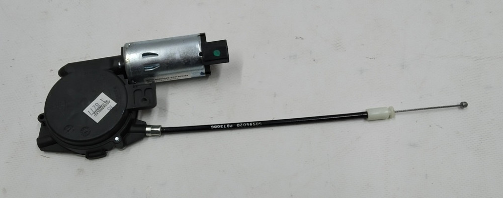 Электродвигатель разблокировки механизма перемещения (салазок) одинарного правого сиденья 2-го ряда Київ - зображення 1