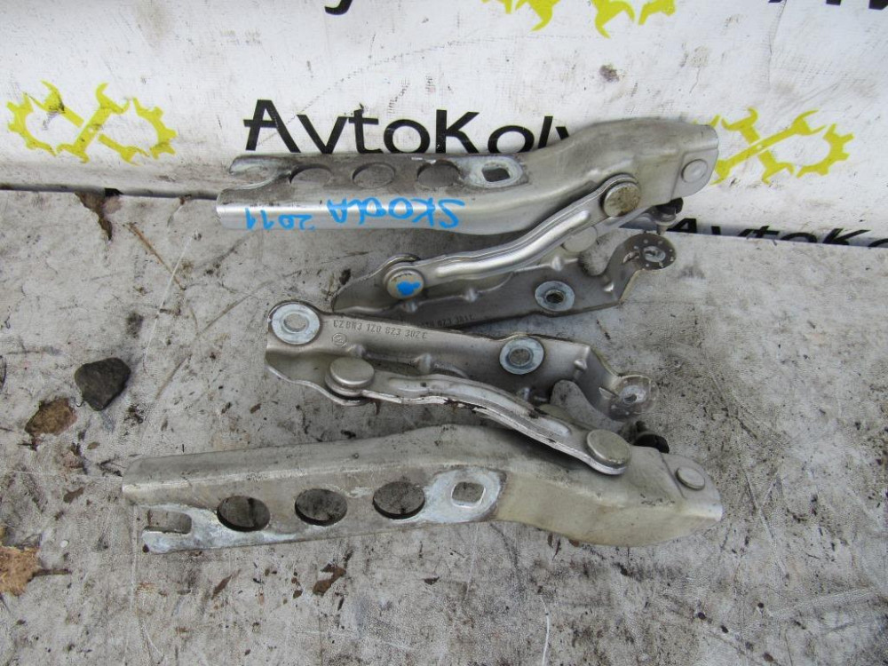 Петля капота Skoda Octavia A5 2006-2013 Ковель - зображення 1