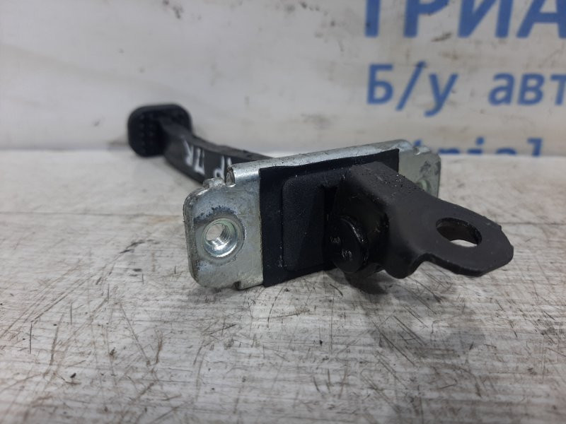 Ограничитель двери передний правый Chevrolet Captiva C140 2.2 ДИЗЕЛЬ 2006 (б/у) Київ - зображення 4