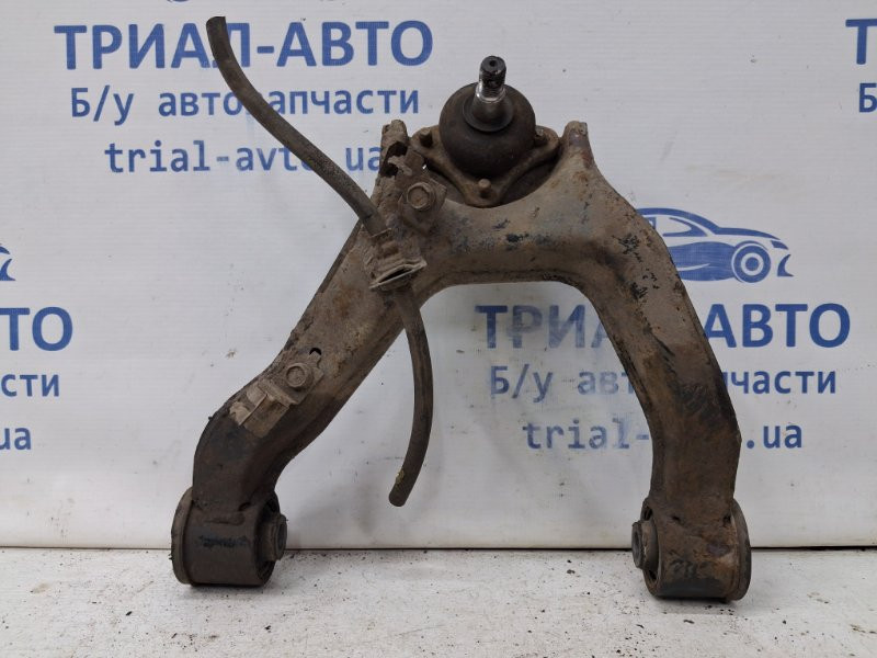 Рычаг передний верхний правый Mitsubishi Pajero Wagon 3 3.2 ДИЗЕЛЬ 4M41 1999 (б/у) Київ - зображення 1