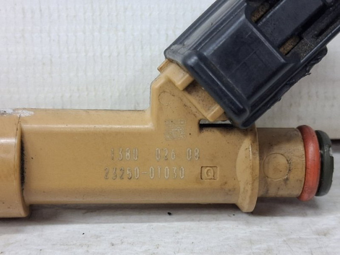 Форсунка топливная Toyota Auris 2006-2012 23209-09130 (Арт. 63820) Київ - зображення 3