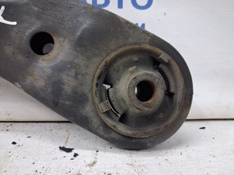 Рычаг левый Toyota Auris E150 1.6 БЕНЗИН 1ZRFAE 2006 (б/у) Киев - изображение 2