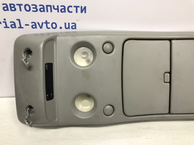 Плафон передний Mitsubishi Pajero Sport K9 2.5 DIESEL 4D56 1996 (б/у) Київ - зображення 2