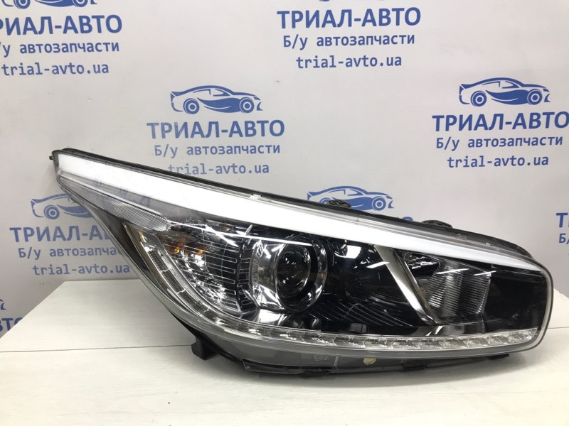 Фара правая Ксенон KIA Ceed JD 1.6 DIESEL D4FB 2012 (б/у) Киев - изображение 1