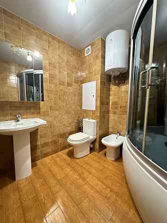 Продам. 2-к.кв. 15/16, ж/м Тополь-1, провулок Джинчарадзе. Дніпро