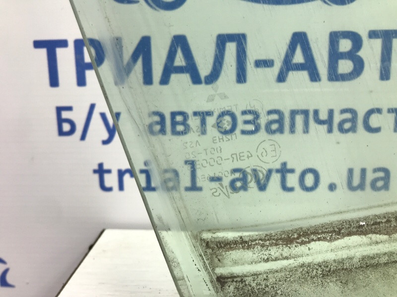 Стекло двери переднее правое Mitsubishi Pajero Wagon 4 3.2 ДИЗЕЛЬ 4M41 2006 (б/у) Київ - зображення 3