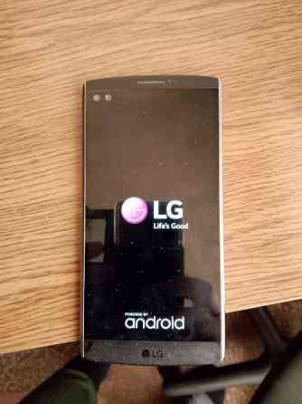 Відвал чіпа на двох LG V10 2шт..Один дісплей ідеальний,другий трохи підсажений.2000гр за два. Київ