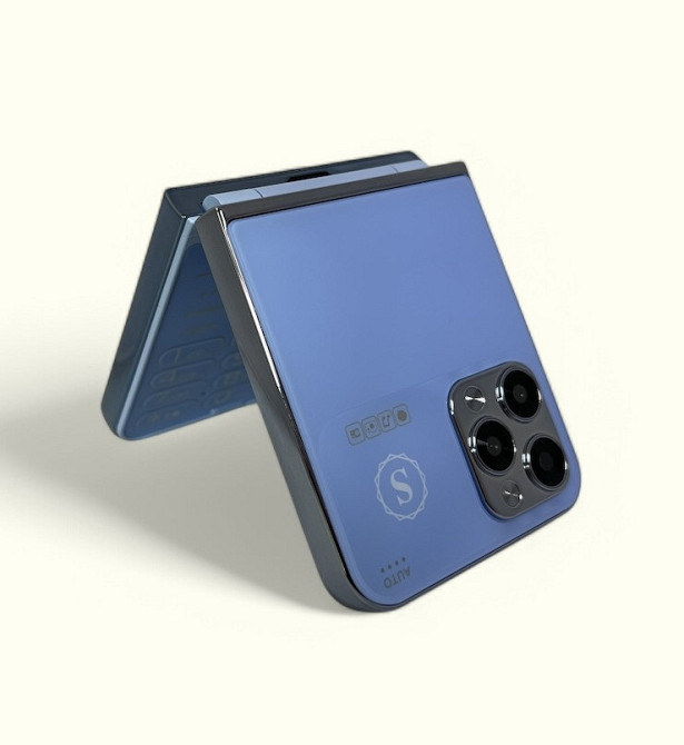 Кнопочный мобильный телефон раскладушка 15 на 4 сим карты (код 00084) Київ - зображення 3