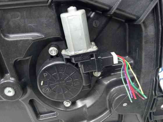 Стеклоподъемник задний левый Mazda 6 GH 2.5 БЕНЗИН L5-VE 2007 (б/у) Киев