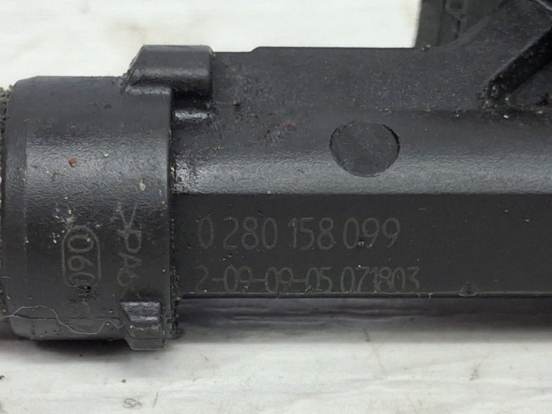 Форсунка топливная Chevrolet Captiva C100 2.4 БЕНЗИН Z24SED 2006 (б/у) Киев - изображение 3