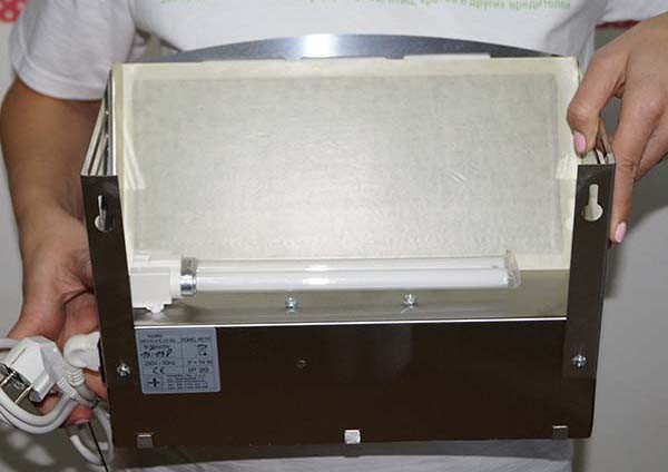 Уничтожитель насекомых с клейкой бумагой Pomel Petit белый Одесса - изображение 10