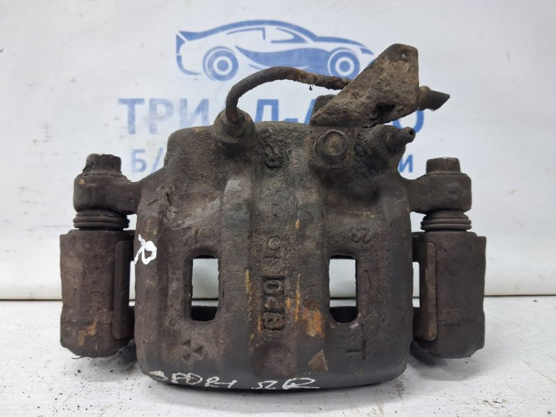 Суппорт передний правый Mitsubishi Pajero Sport K9 3.0 БЕНЗИН 6G72 1996 (б/у) Киев - изображение 1