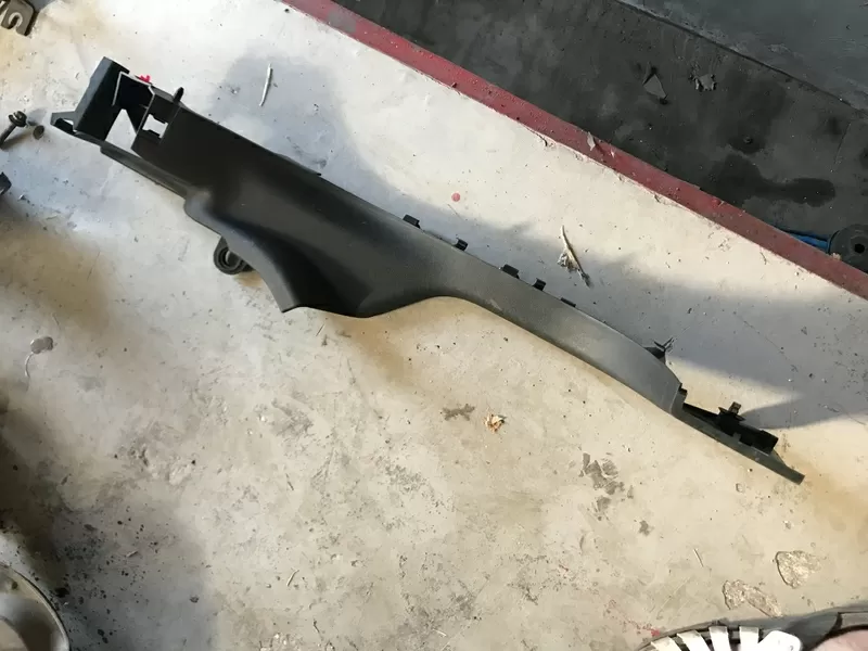 Бу накладка порога Renault Megane 3, 633140072, 156045912, 00257691 левого заднего , универсал. Кропивницький - зображення 1