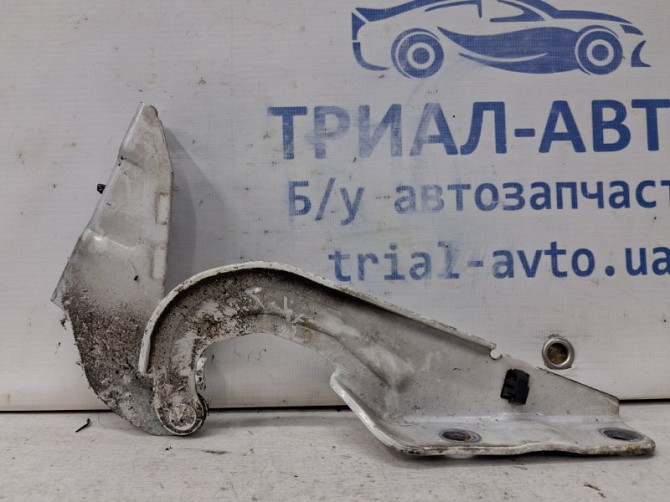 Петля капота правая Mitsubishi ASX GA 1.8 DIESEL 4N13 2010 (б/у) Київ - зображення 1