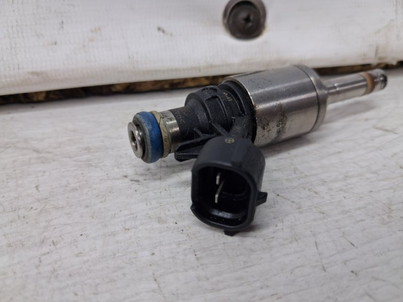 Форсунка топливная Nissan Juke F15 1.6 TURBO MR16DDT 2010 (б/у) Киев - изображение 2