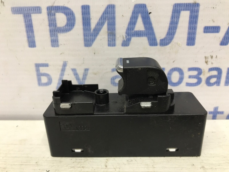 Кнопка стеклоподъемника Mazda 6 2012- GMM666370 (Арт. 51789) Киев - изображение 1