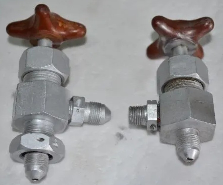 Куплю: кран 6.24.038, кран 6.24.038-01, кран 6.24.038-02, трубу 8.05.068-2 Суми - зображення 1