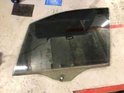 Бу стекло двери Mercedes Benz W168, A1687251110, передней левой. Кропивницький