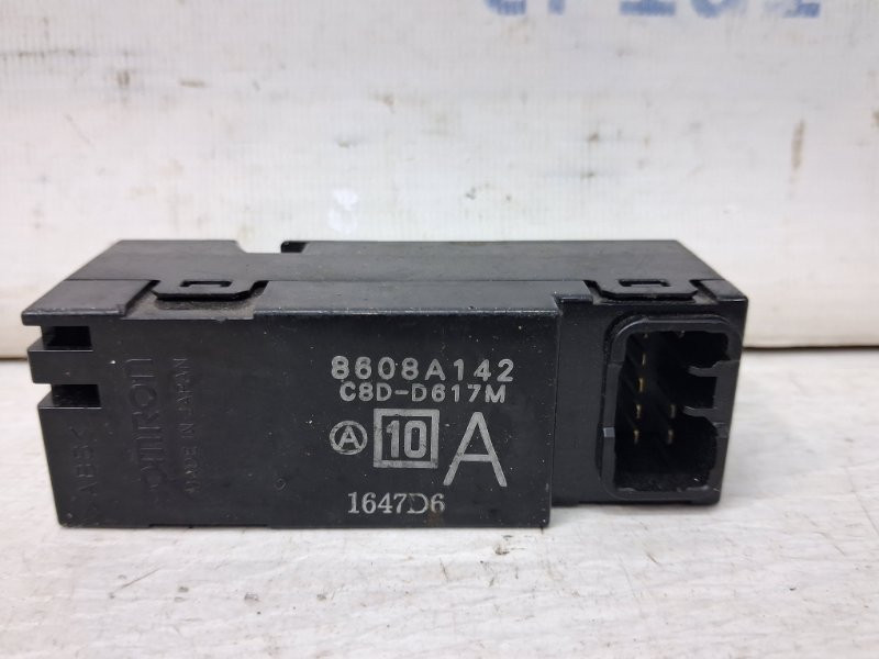 Кнопка стеклоподъемника Mitsubishi Pajero Wagon 4 3.2 ДИЗЕЛЬ 4M41 2006 (б/у) Київ - зображення 3