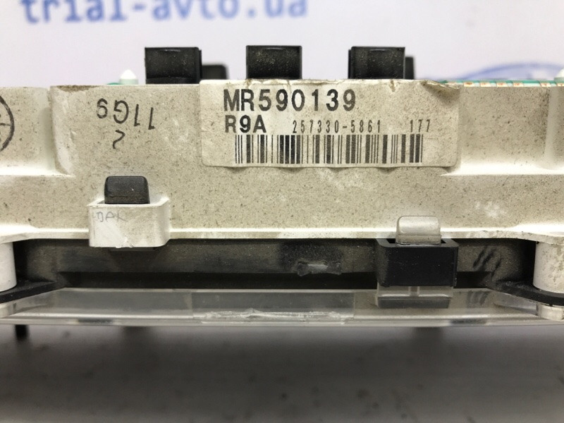 Приборная панель Mitsubishi Pajero Sport K9 2.5 DIESEL 4D56 1996 (б/у) Київ - зображення 5