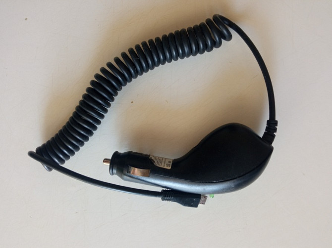 Автомобильное зарядное устройство Samsung. Разъем Micro USB.
