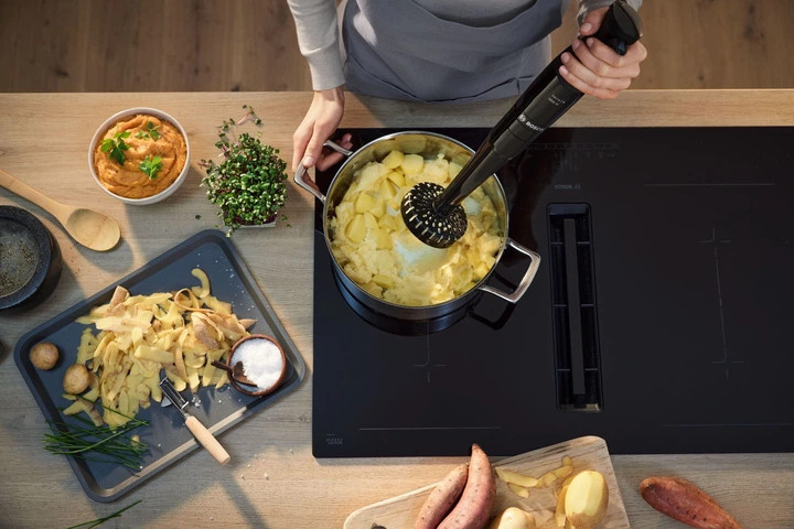 Блендер погружной Bosch ErgoMaster MSM4B623 1000 Вт черный Киев - изображение 3