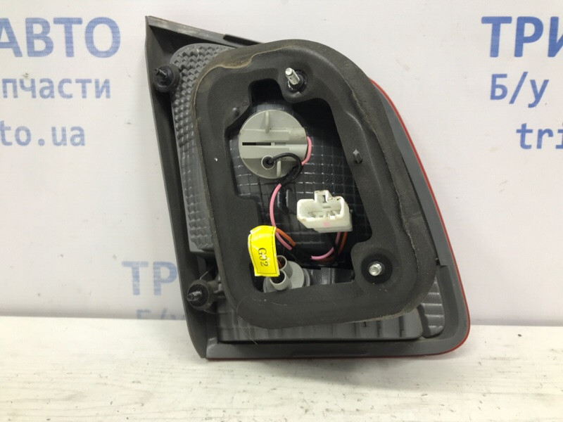 Фонарь задний внутренний правый Kia Sorento XM 2.2 DIESEL D4HB 2009 (б/у) Київ - зображення 4