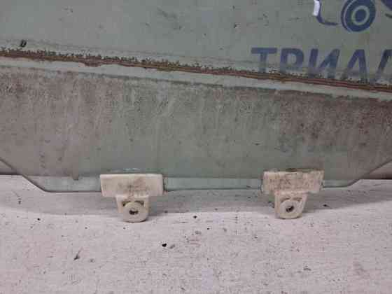 Стекло двери переднее правое Nissan Tiida 2004-2014  (Арт. 82042) Київ
