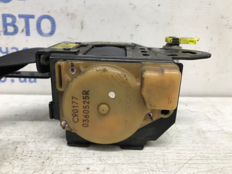 Ремень безопасности передний правый Toyota Avensis T25 2.2 DIESEL 2ADFTV 2002 (б/у) Київ - зображення 4