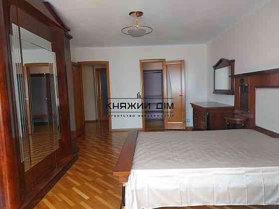 Оренда 3-кімнатної роздільної квартири, метро Олімпійська, Палац Україна. № 11203592 Киев