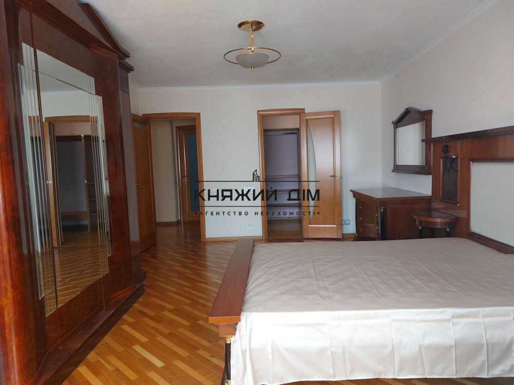 Оренда 3-кімнатної роздільної квартири, метро Олімпійська, Палац Україна. № 11203592 Киев - изображение 3