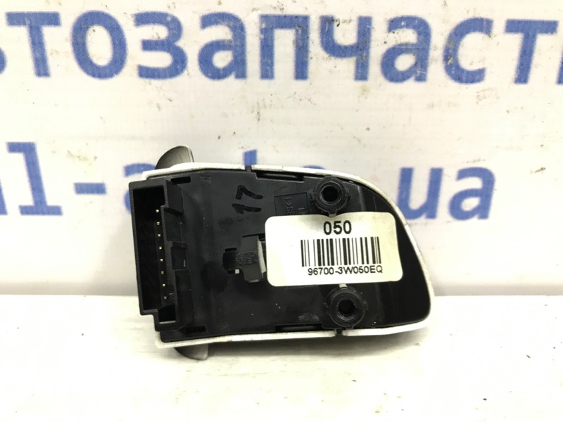 Кнопки руля Kia Sportage SL 1.7 DIESEL D4FD 2010 (б/у) Київ - зображення 2