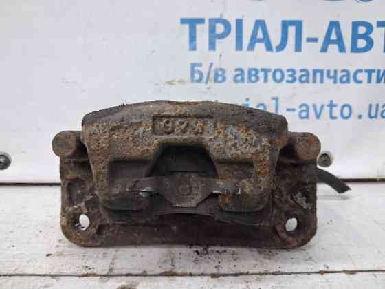 Суппорт задний правый Mitsubishi Pajero Wagon 3 3.2 ДИЗЕЛЬ 4M41 1999 (б/у) Киев